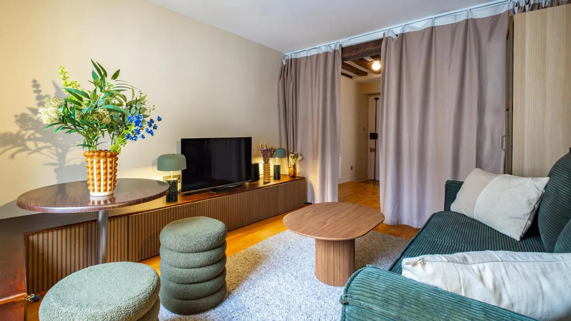 Апартаменты Apt Central Hotel De Ville Париж